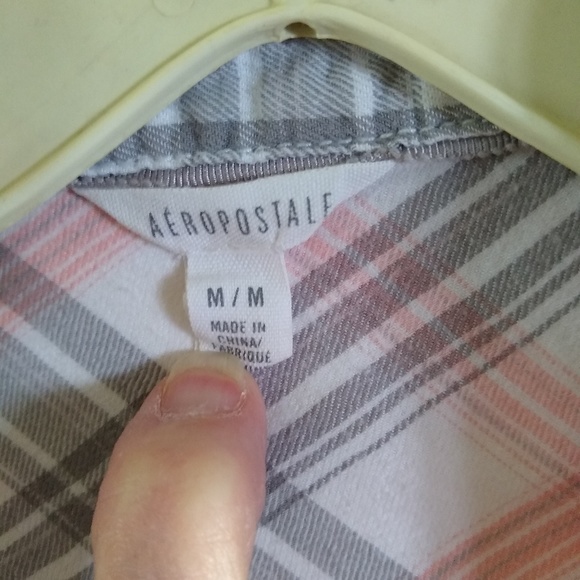 Women's Aeropostale long sleeve plaid shirt - Picture 3 of 5